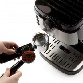 Espressor de cafea, Presiune 19 Bari, Sistem Cappucino, Capacitate 900ml, Putere 1450W, DOMO DO711K
